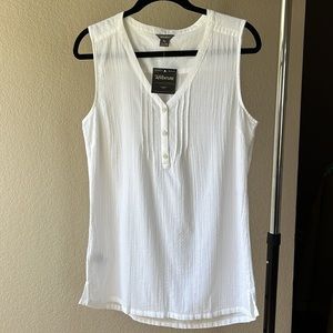 White women’s 100% cotton button down tank